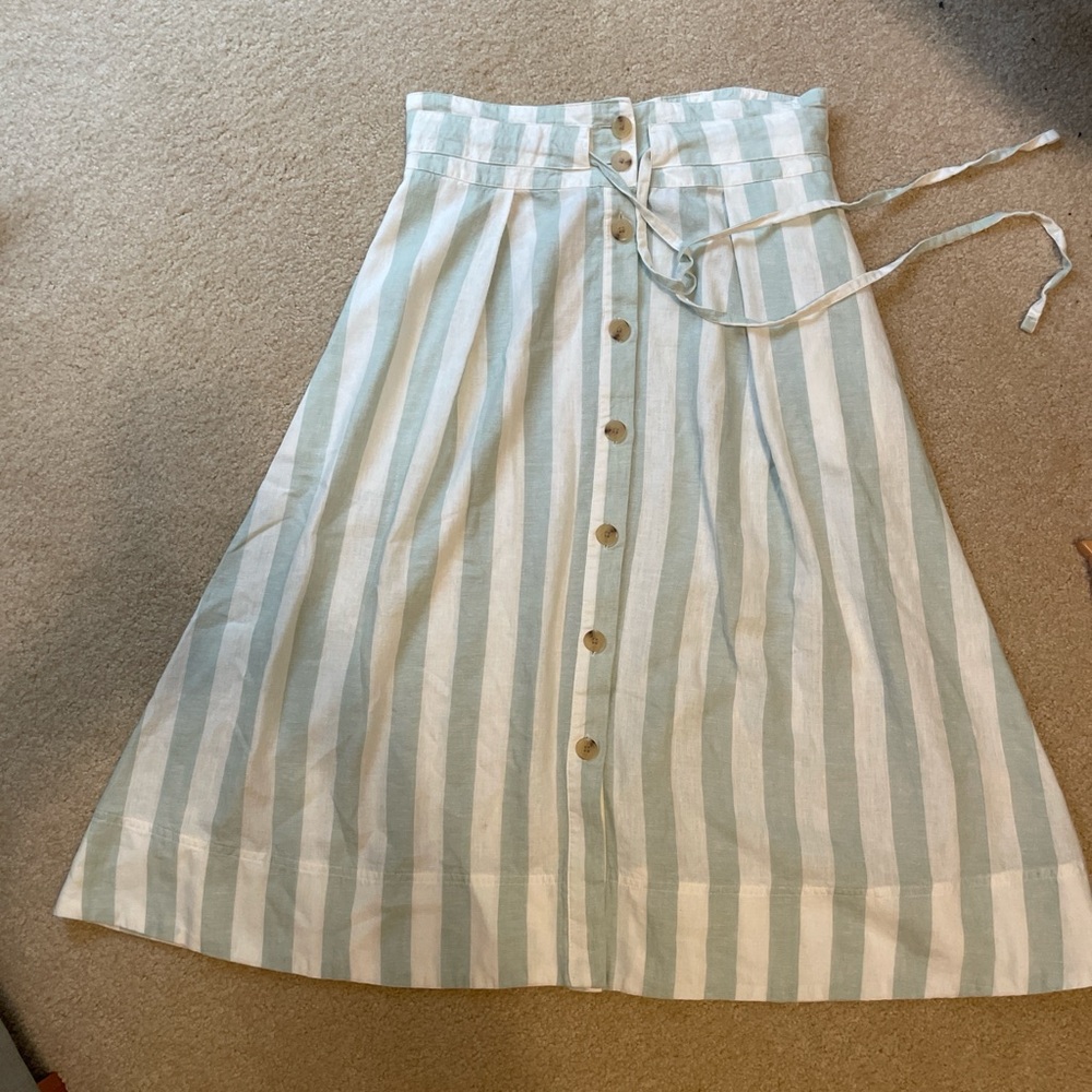 A New Day White and Green Linen Skirt